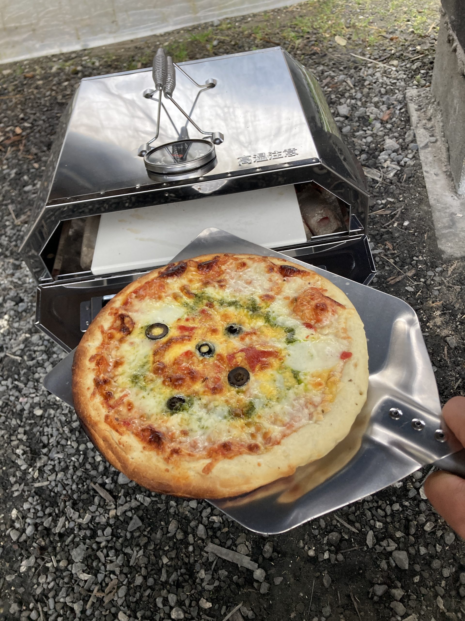 アウトドアでピザなどいかがでしょう 大多喜わんぱくキャンプ場 No 2